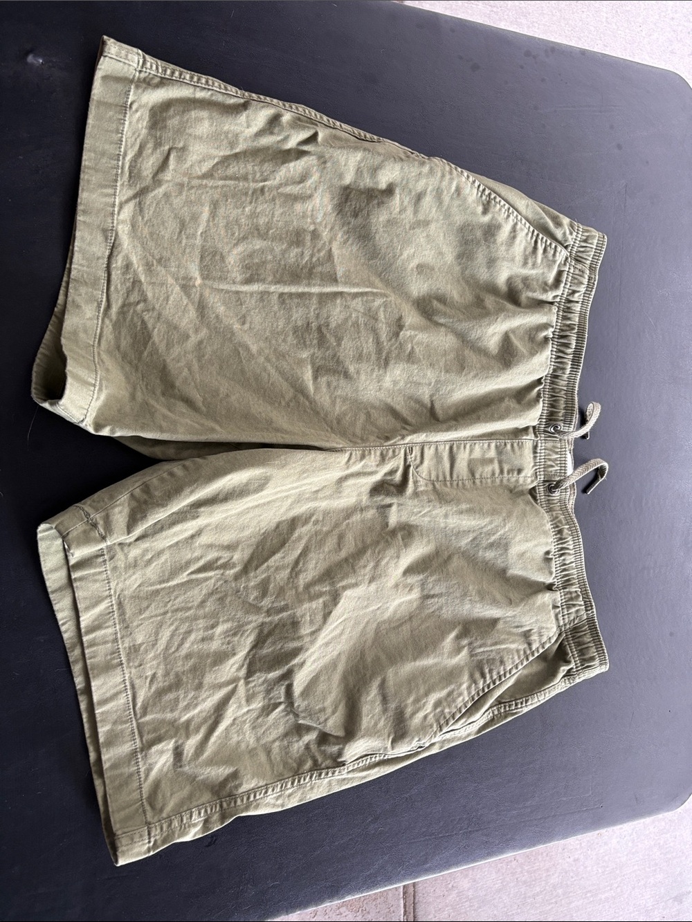 GAP Men's Olive Green Elastic Waist Athletic Shorts